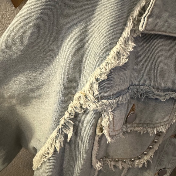 POL Distressed Denim Jacket with American Flag Patch - Picture 6 of 8